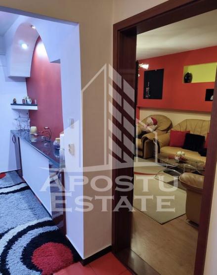 Apartament cu 3 camere in zona Girocului, centrala termica