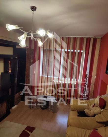 Apartament cu 3 camere in zona Girocului, centrala termica