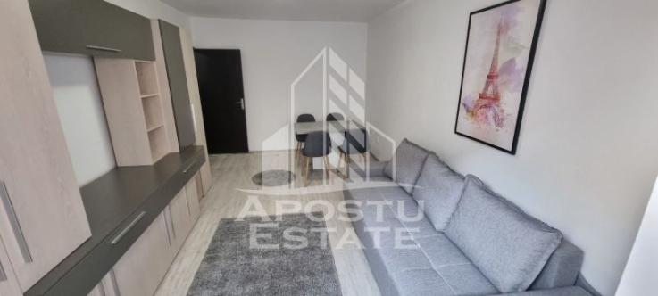 Apartament cu 2 camere,semidecomandat,renovat,Dambovita