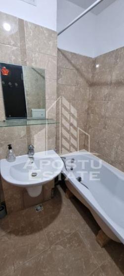 Apartament cu 2 camere,semidecomandat,renovat,Dambovita