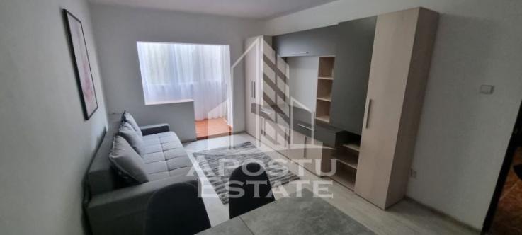 Apartament cu 2 camere,semidecomandat,renovat,Dambovita