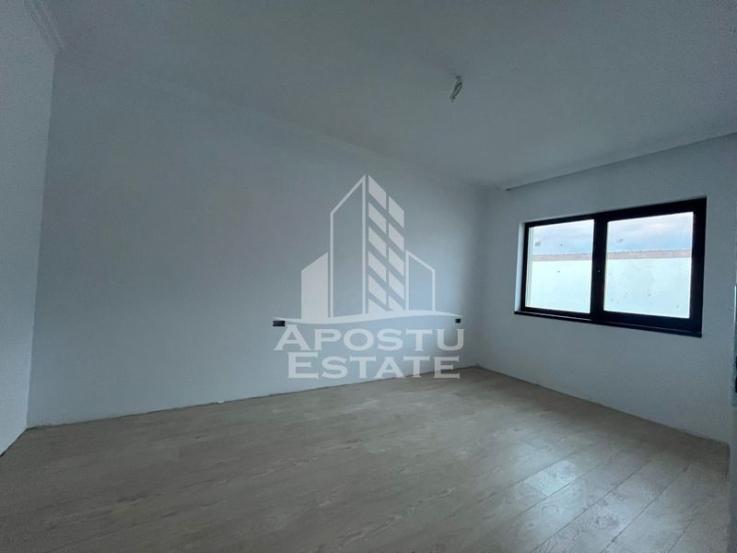 Duplex cu 4 camere, 3 bai,teren 250 mp in zona Dambovita