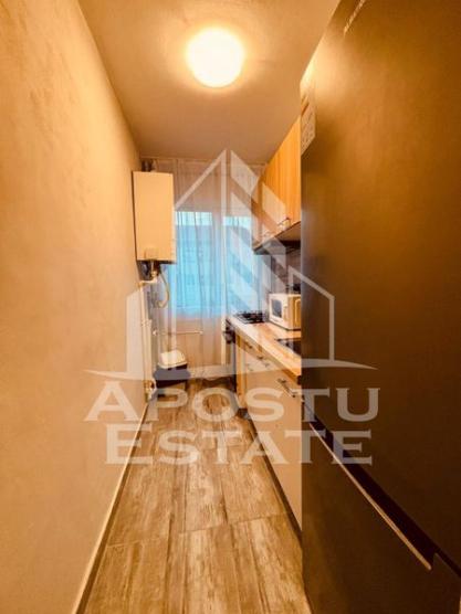 Apartament cu 3 camere, centrala proprie, zona Dacia, PET FRIENDLY