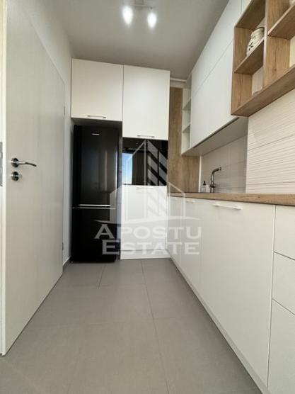 Apartament cu o cameră, centrala proprie, zona Calea Aradului