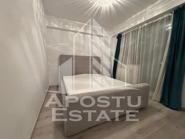 Apartament cu o camera, centrala proprie, loc de parcare, zona Lipovei