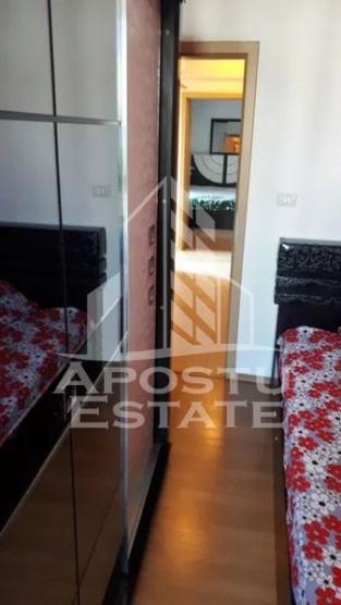 Apartament cu 3 camere, Soarelui, Mobilat, Centrala