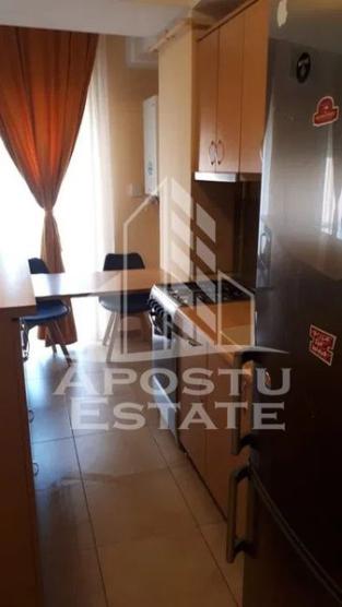 Apartament cu 3 camere, Soarelui, Mobilat, Centrala