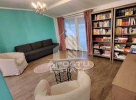 Apartament cu 3 camere,Lipovei,mansarda