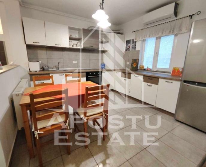 Apartament cu 3 camere,Lipovei,mansarda