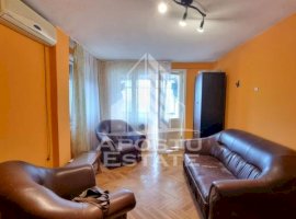 Apartament 3 camere, 2 bai, 2 balcoane,  zona Mircea cel Bătrân