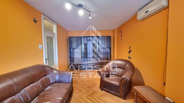 Apartament 3 camere, 2 bai, 2 balcoane,  zona Mircea cel Bătrân