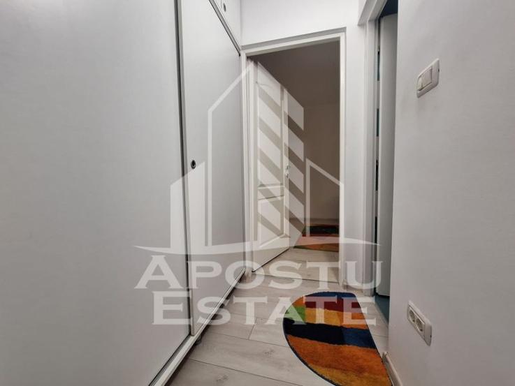 Apartament cu 2 camere, 65 mp utili, Confectii