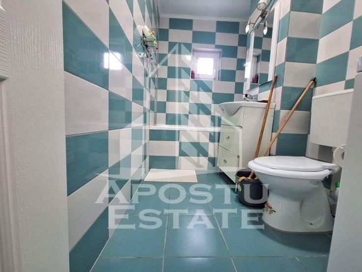 Apartament cu 2 camere, 65 mp utili, Confectii