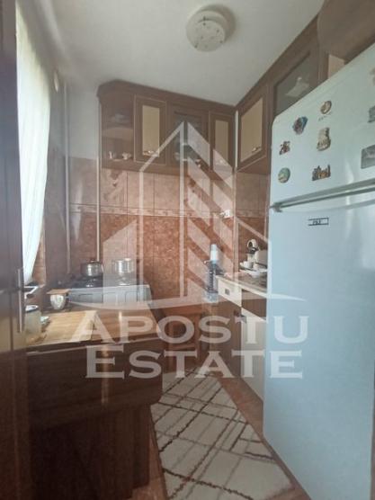 Apartament 2 camere, izolat interior, etaj 3, mobilat&utilat, Sagului.