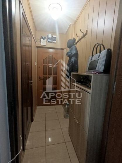 Apartament 2 camere, izolat interior, etaj 3, mobilat&utilat, Sagului.