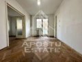 Apartament cu 3 camere, etajul 2, zona Sagului