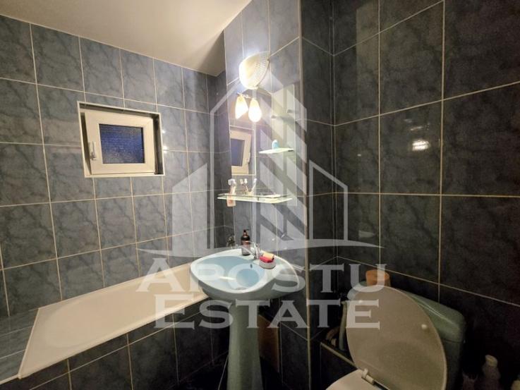 Apartament cu 2 camere, etaj intermediar, zona Bucovina