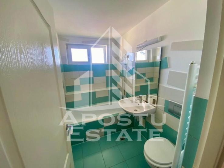 Apartament 2 camere, centrala proprie, Girocului