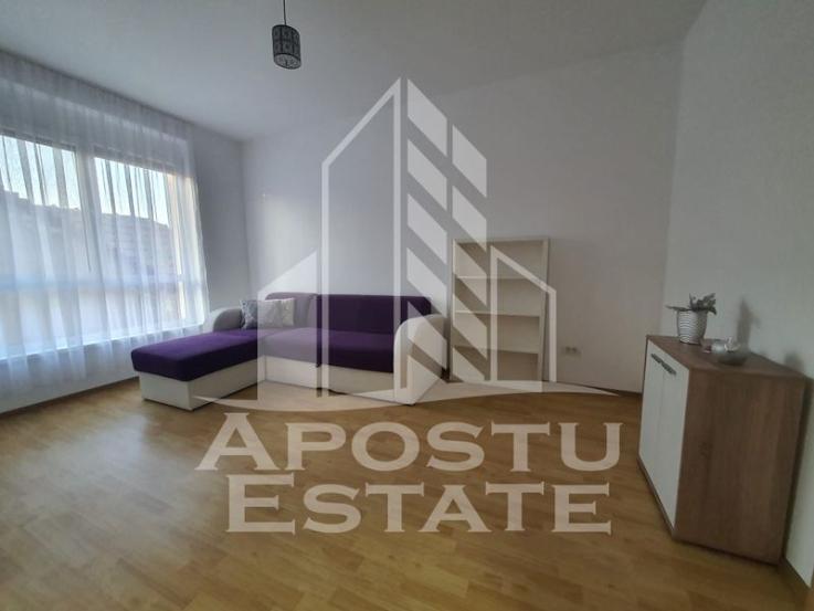 Apartament 3 camere, 2  bai, loc de parcare, Lipovei