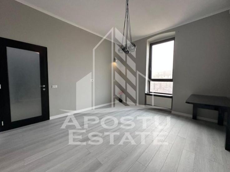 Apartament 3 camere  proaspat renovat zona Centrala