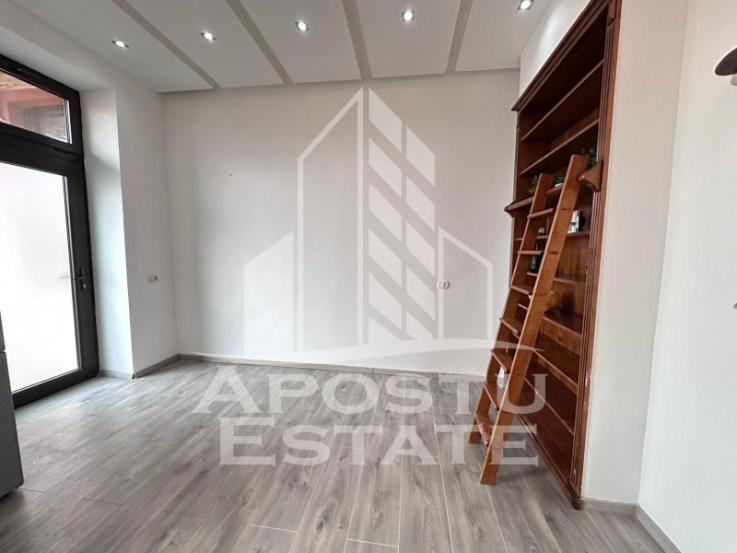 Apartament 3 camere  proaspat renovat zona Centrala