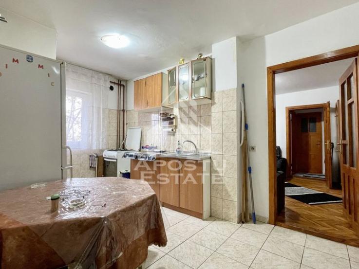 Apartament cu 2 camere la etajul al doilea, Lipovei