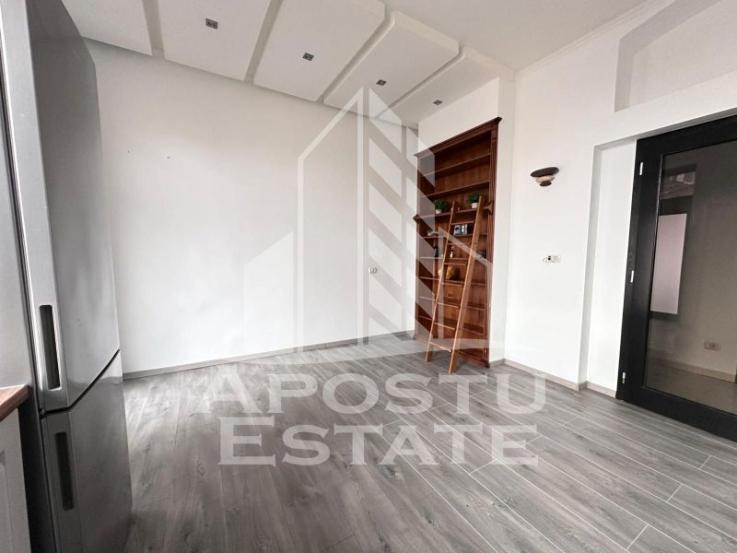 Apartament 3 camere  proaspat renovat zona Centrala