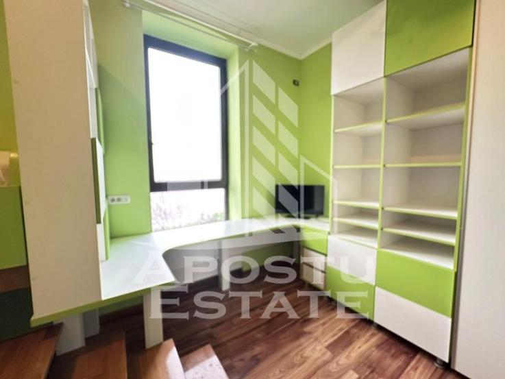 Apartament 3 camere  proaspat renovat zona Centrala