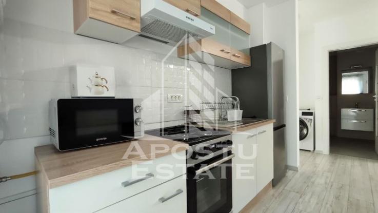 Apartament cu 3 camere, living open space, Adora Park