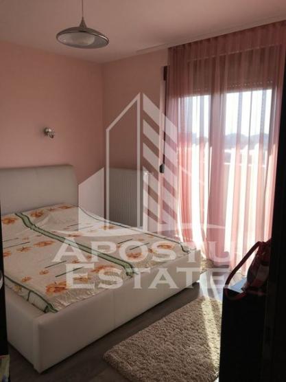 Apartament 3 camere, 2 bai, loc de parcare, Aradului/Lipovei