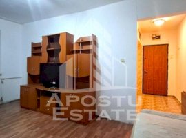 Apartament 2 camere semidecomandat in zona Fortuna