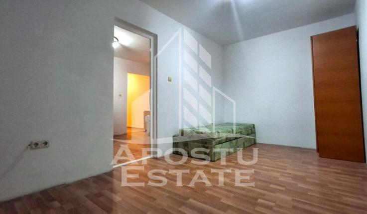 Apartament 2 camere semidecomandat in zona Fortuna