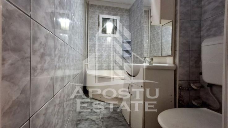 Apartament 2 camere semidecomandat in zona Fortuna