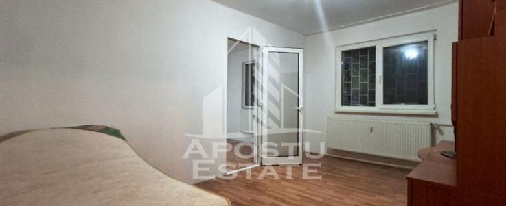 Apartament 2 camere semidecomandat in zona Fortuna