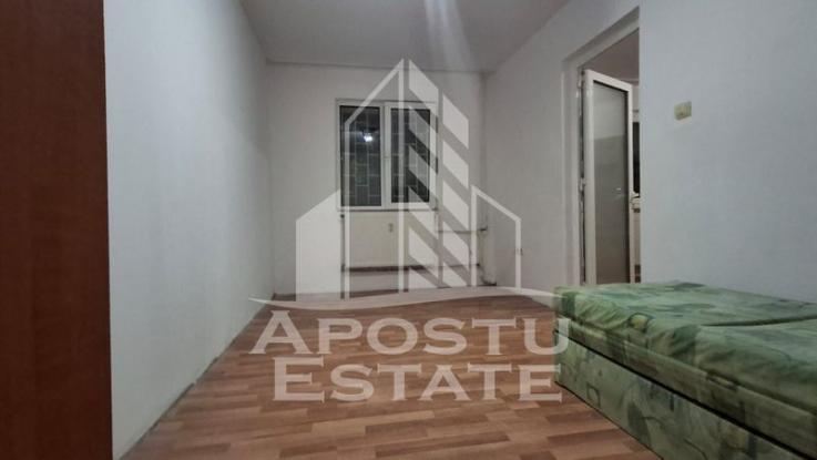 Apartament 2 camere semidecomandat in zona Fortuna