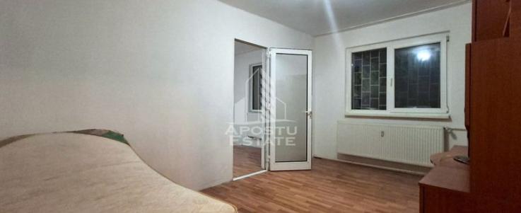 Apartament 2 camere semidecomandat in zona Fortuna