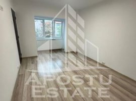 Apartament cu o camera ideal pentru investitie, zona Aradului