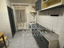 Apartament cu 2 camere, etaj intermediar, zona Soarelui