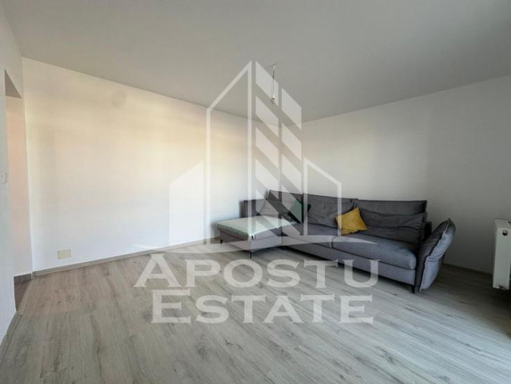 Apartament cu 2 camere decomandat, mobilat la etajul 1 in Braytim.