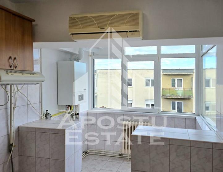 Apartament cu 2 camere, in Micalaca, Arad.