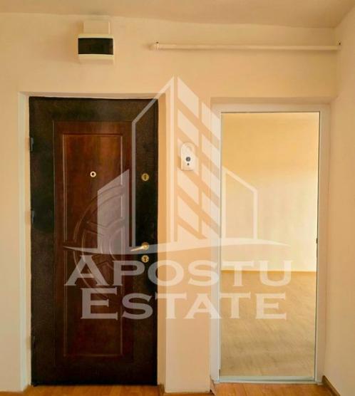 Apartament cu 2 camere, in Micalaca, Arad.