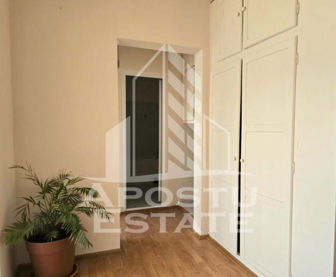 Apartament cu 2 camere, in Micalaca, Arad.