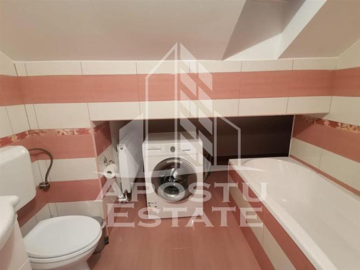 Apartament 3 camere,  centrala proprie, zona Modern