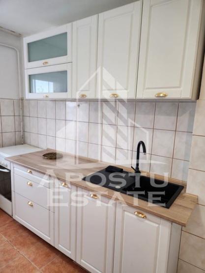 Apartament 2 camere, renovat, ideal investie, zona Olimpia