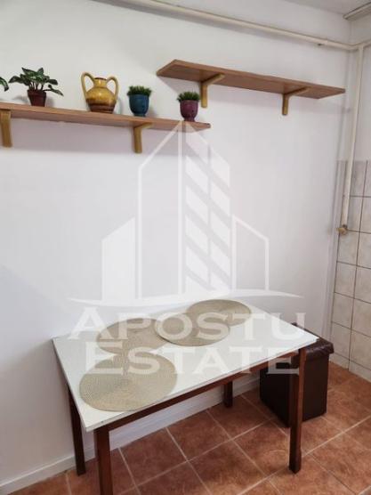 Apartament 2 camere, renovat, ideal investie, zona Olimpia