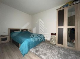 Apartament cu 3 camere, renovat, etaj intermediat, Calea Sagului