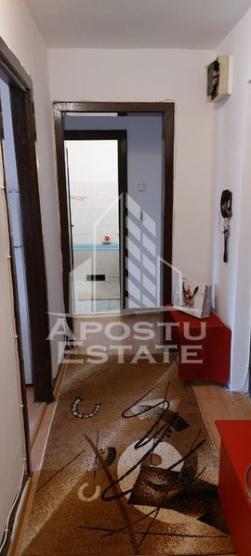 Apartament proaspat renovat 2 camere, cetrala proprie, Simion Barnutiu