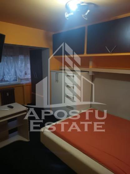 Apartament cu 2 camere, etajul 1, zona Dacia