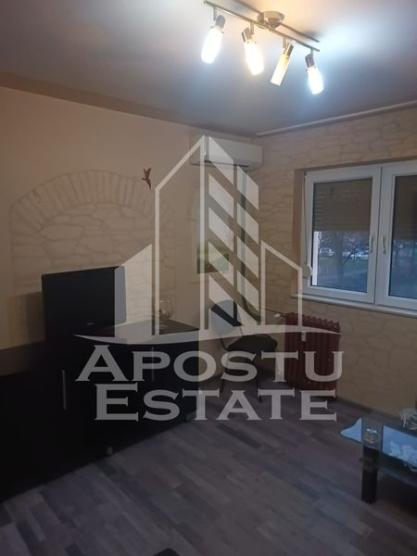 Apartament cu 2 camere, etajul 1, zona Dacia