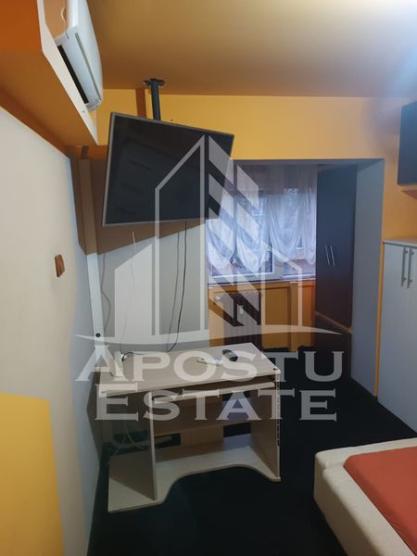 Apartament cu 2 camere, etajul 1, zona Dacia